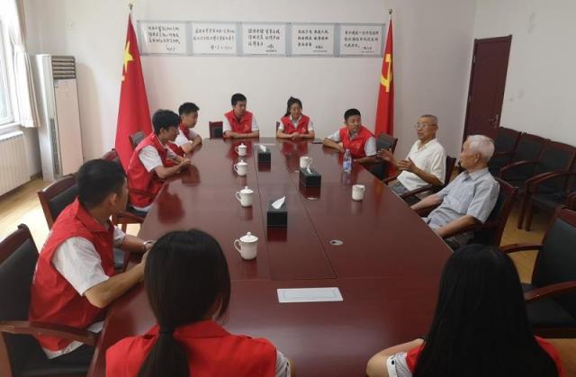 聆聽紅色經典，感悟璀璨人生